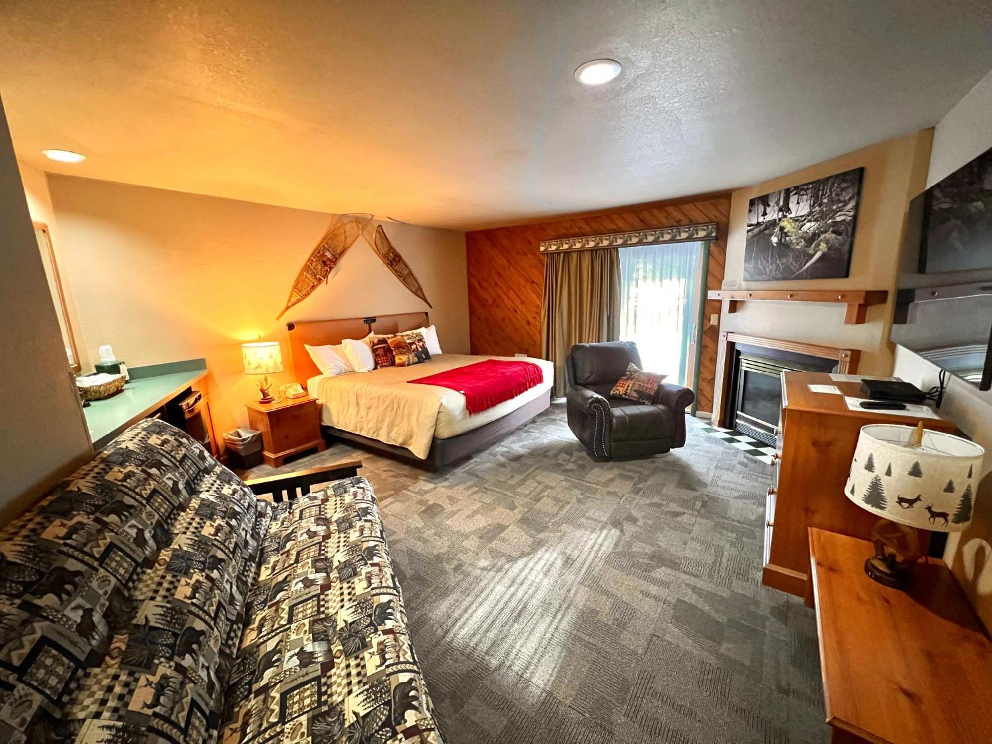 Whitetail Lodge Saint Germain Extérieur photo